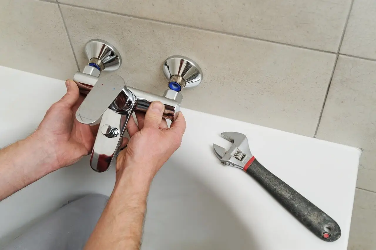 Toilet Bowl & Pipe Fixing